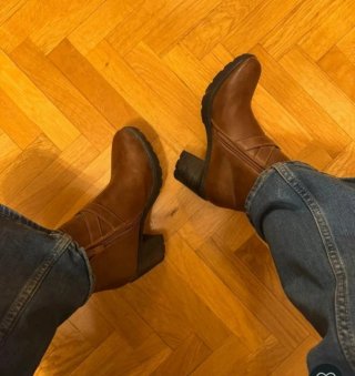 Botines marrones con hebillas