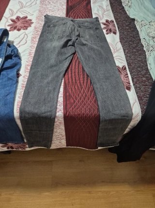 Vaqueros grises oscuros talla 32 skinny fit