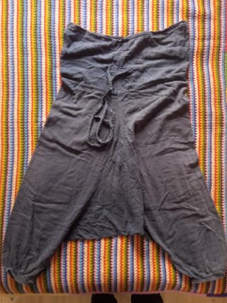 Pantalón afgano gris