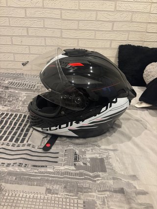 Casco Scorpion Negro y Blanco