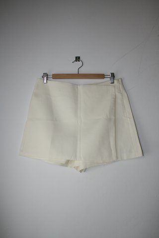 Falda blanca
