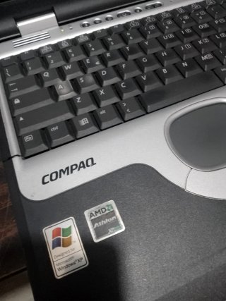 Computer portatile retro Compaq Presario