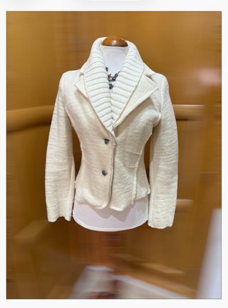 Blazer beige doble cuello Talla M