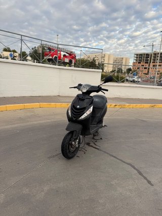 Piaggio Zip SP
