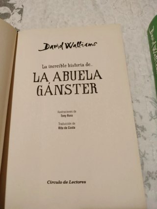 La abuela gánster ataca de nuevo