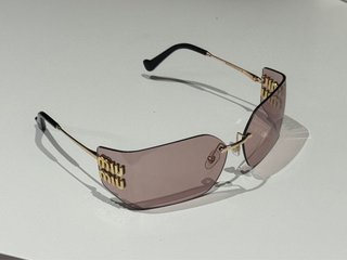 Gafas de sol Miu Miu originales modelo M