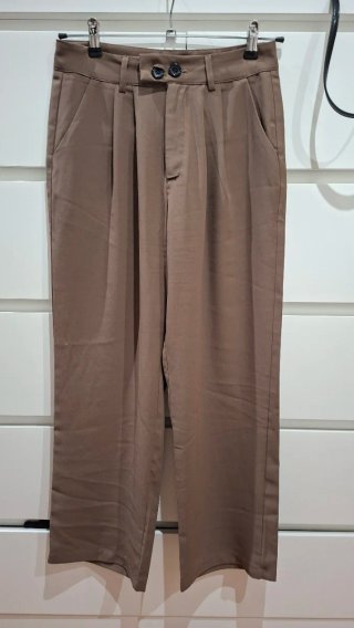 Pantalón marrón de vestir