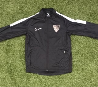 Chubasquero Sevilla FC NIKE. Talla S de niño