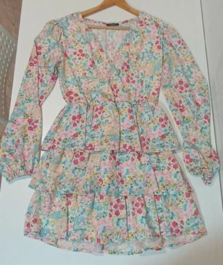 Vestido estampado floral manga larga volantes