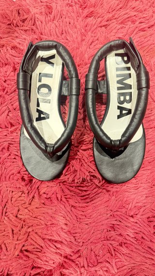 Sandalias Bimba y Lola Negras