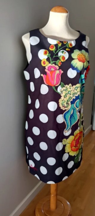 Vestido Desigual Negro con Lunares y Flores
