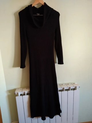 Vestido largo de punto negro Talla 42