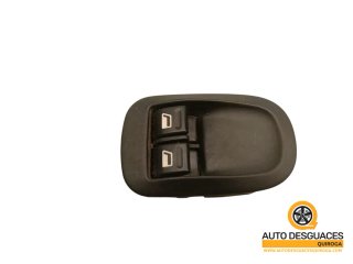 Mando elevalunas delantero izquierdo Peugeot 206