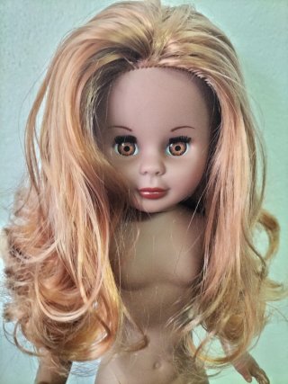 Muñeca Copia colección de Nancy nueva