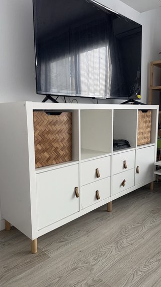 Mueble de Comedor Blanco con Cajones