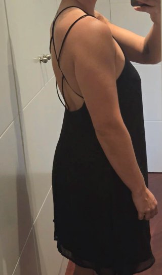 Vestido Negro de Tirantes