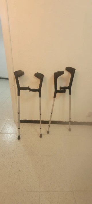 Muletas 1 par de muletas por 15€
