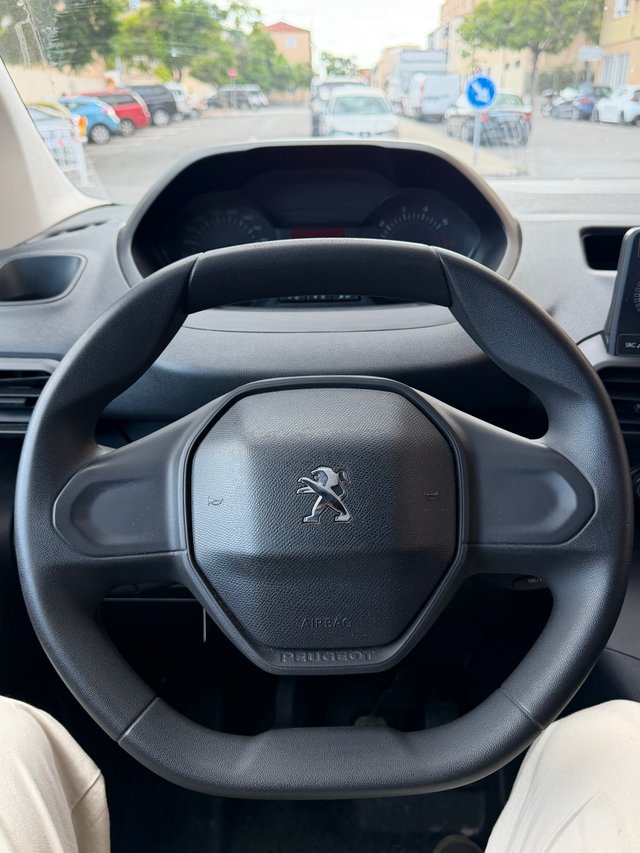 Peugeot Partner 2022