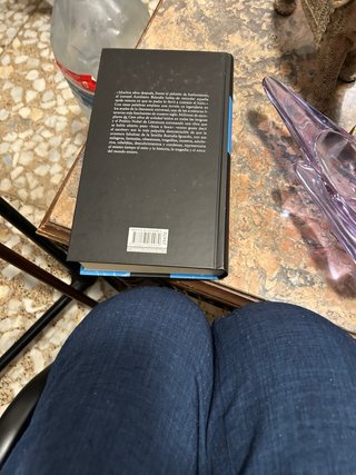 Libros como nuevos y otros libros que tienen 100
