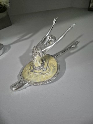 Figura Bailarina Plata y Esmalte