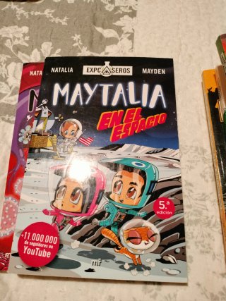 Maytalia y los robots