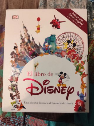 El libro de Disney una historia ilustrada del m...