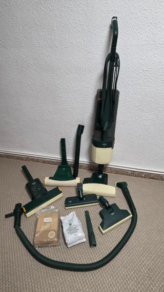 Aspiradora Vorwerk con Accesorios.