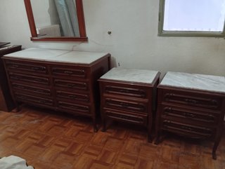 Tocador y 2 Mesitas de Noche con Mármol