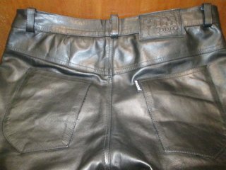 PANTALON DE CUERO DE VACA DE HOMBRE BOCKLE
