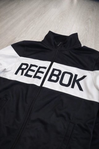 Chaqueta Reebok Negra y Blanca Talla M