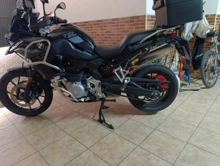 BMW F750 GS triple black