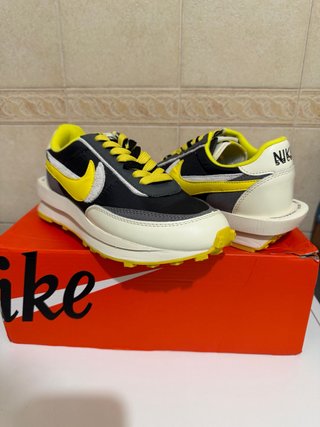 Zapatillas Nike Talla 38 Negras y Amarillas