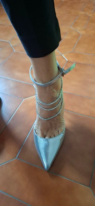 Scarpe con tacco argento e strass