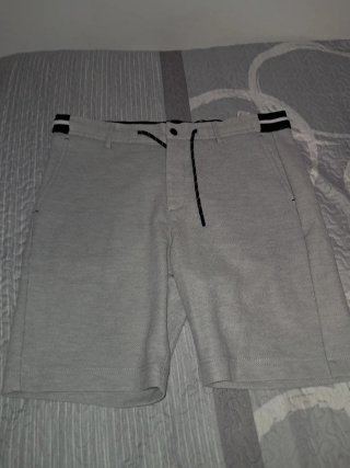 Bermuda Zara gris hombre Talla L