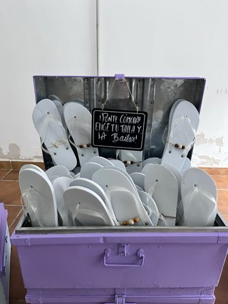 Lote de Chanclas Blancas para Eventos