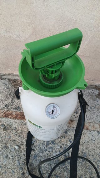 Pulverizador manual a presión de 5 litros con mang