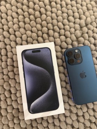 iPhone 15 Pro Azul