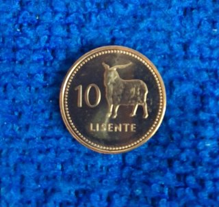 Moneda 10 Lisente