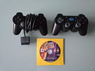 Lote 2 Mandos y Juego Buzz! para PS2