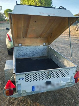 Remolque de carga menor de 750kg