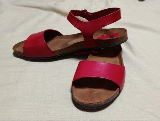 Sandalias de Piel Rojas