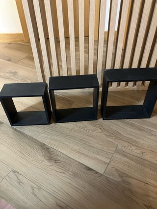 Set di 3 Scaffali in Legno Neri