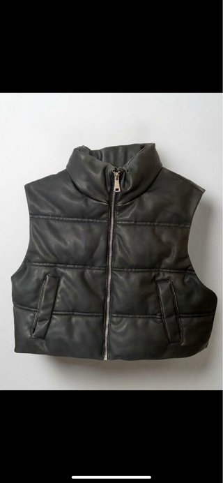 Chaleco de cuero negro