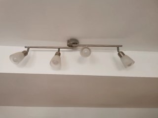 Lámpara de techo moderna. Venta por mudanza