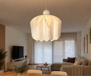 Lámpara de techo IKEA forma flor blanca