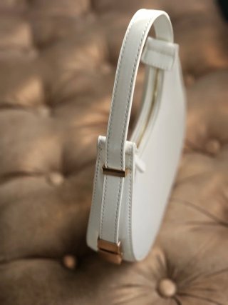 Bolso de hombro blanco