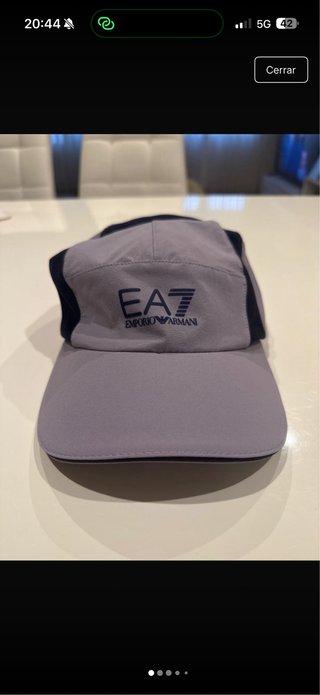 Gorra Emporio Armani EA7 Gris y Negra