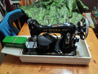 Máquina de coser Sigma con motor