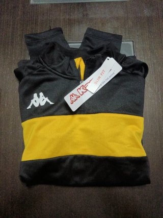 Sudadera Kappa Negra y Amarilla T12