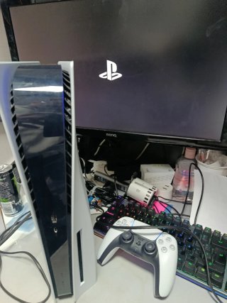 10.40 Consola PlayStation 5 (PS5) + caja
